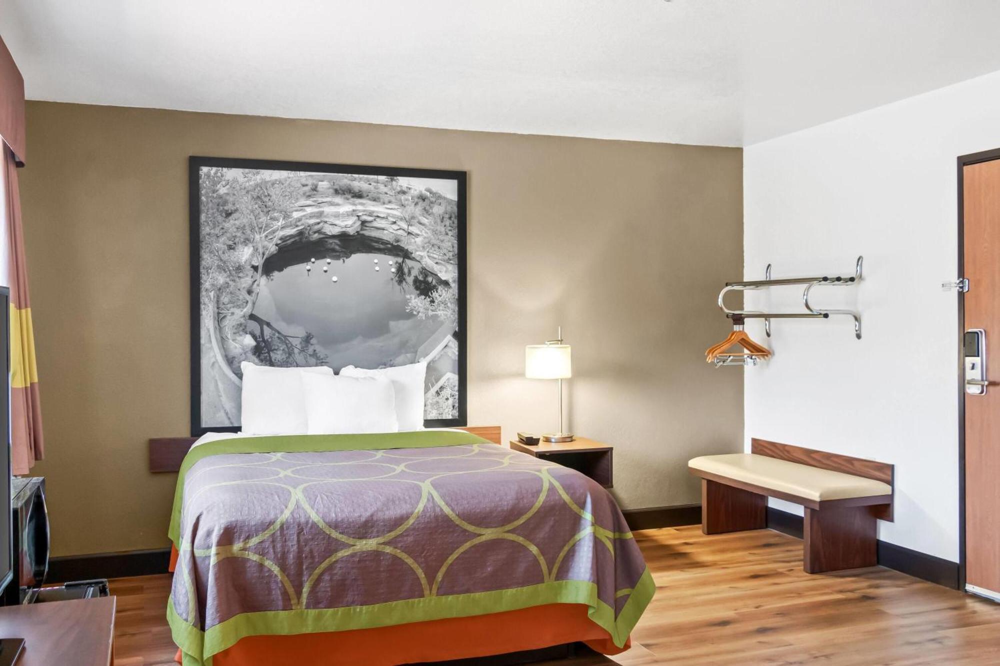 Hotel Super 8 By Wyndham Santa Rosa Zewnętrze zdjęcie