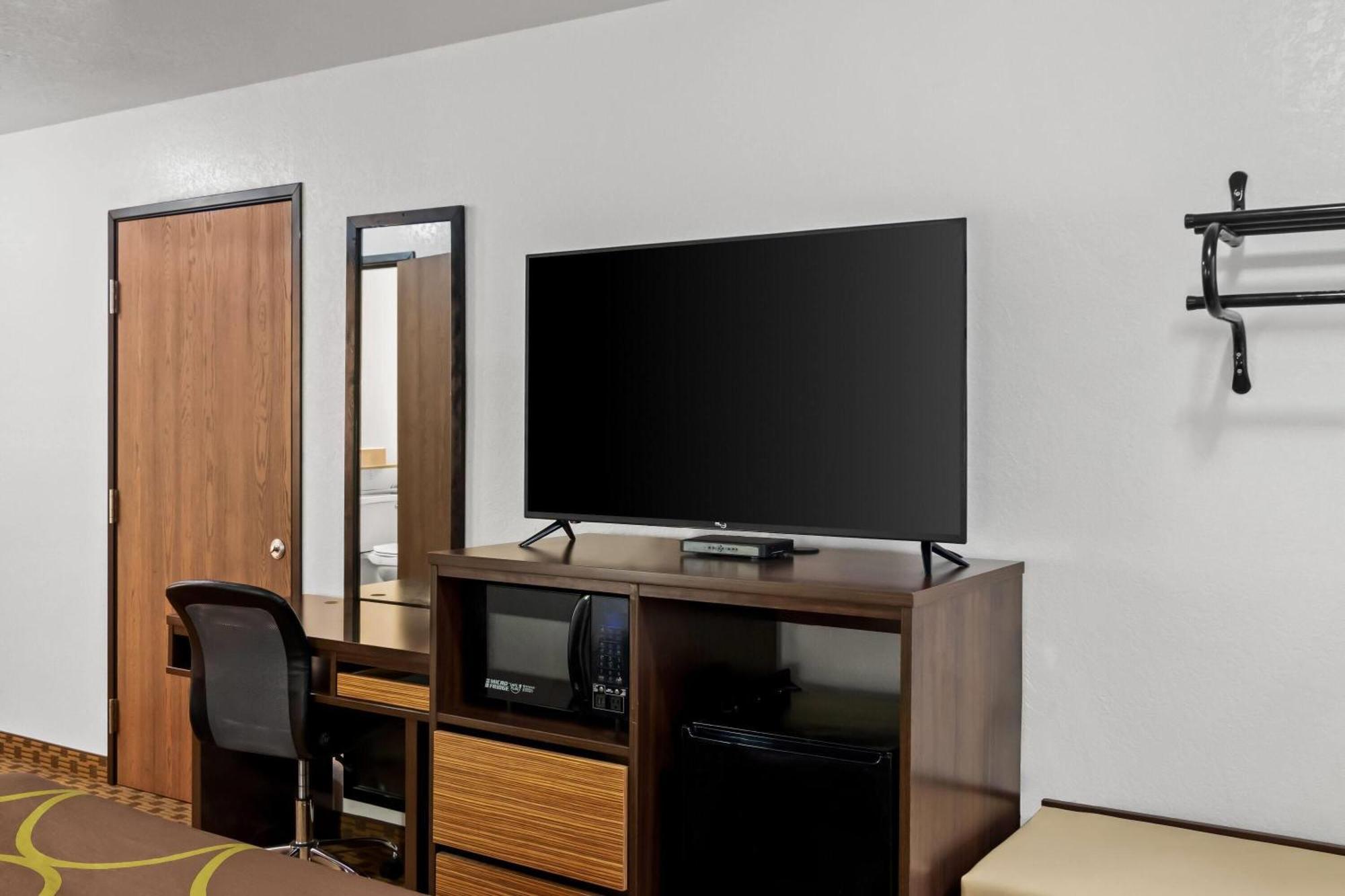 Hotel Super 8 By Wyndham Santa Rosa Zewnętrze zdjęcie