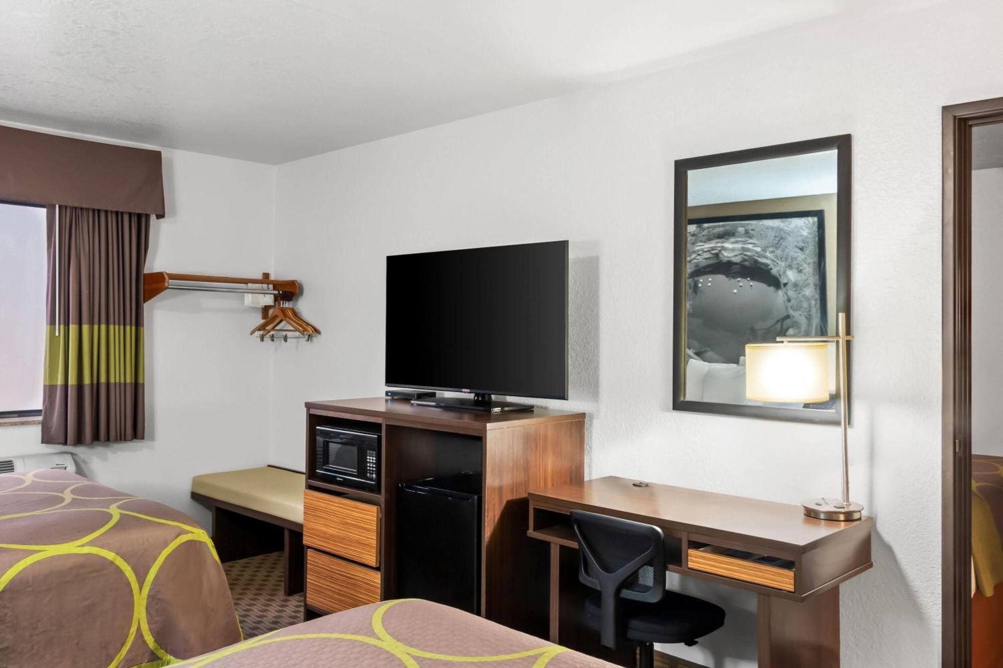 Hotel Super 8 By Wyndham Santa Rosa Zewnętrze zdjęcie