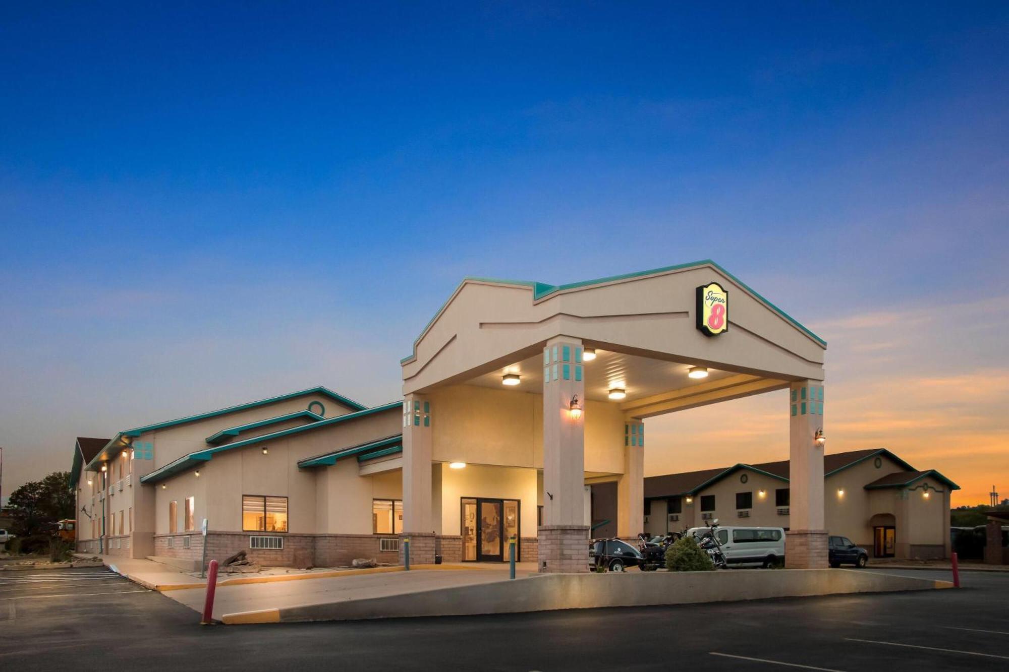Hotel Super 8 By Wyndham Santa Rosa Zewnętrze zdjęcie