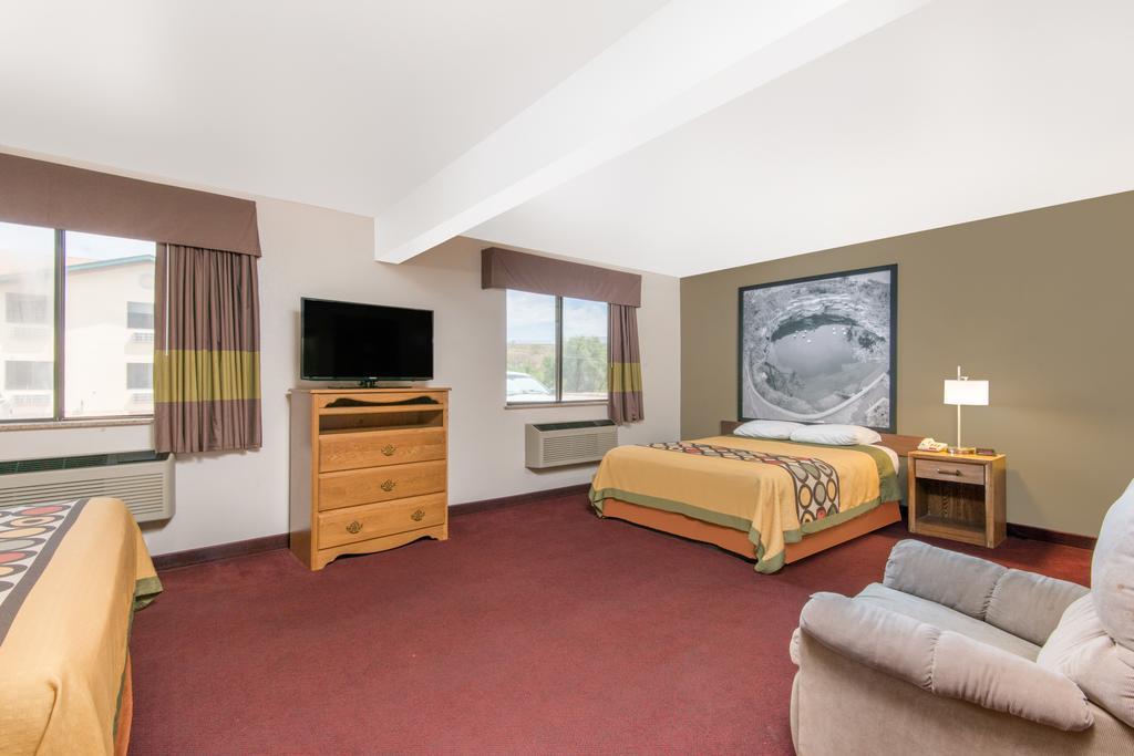 Hotel Super 8 By Wyndham Santa Rosa Zewnętrze zdjęcie